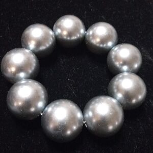 Elegant Silver Beaded Bracelet. NWOT